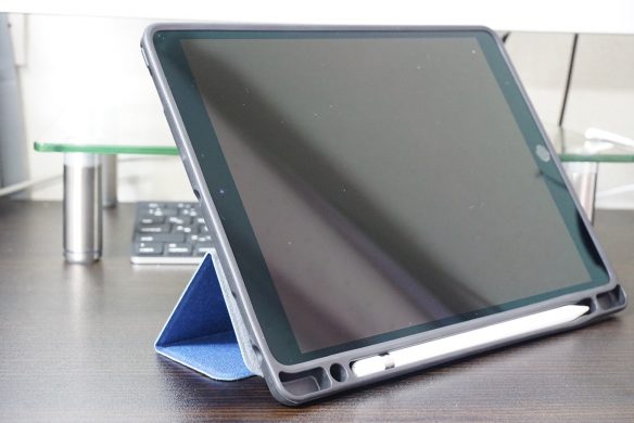 これでなくさない Apple Pencilも収納できる便利なカバー Ivapo 10 5インチ Ipad Pro カバー レビュー Nekosatolog