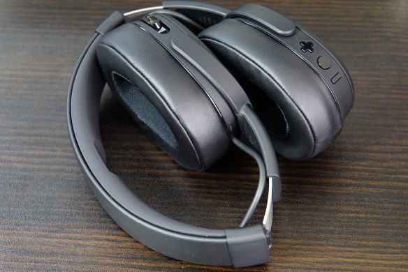 重低音で音楽や映画をもっと楽しく！「Skullcandy CRUSHER WIRELESS ヘッドホン」【レビュー】 | NekosatoLog