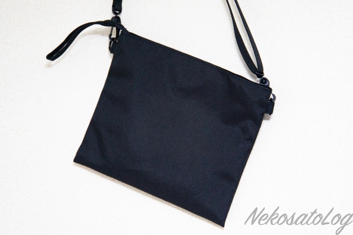 レビュー 大きなポケット感覚で使える 無印良品 撥水サコッシュ が便利 Nekosatolog