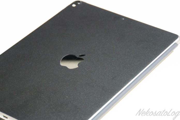 iPad Proにケースは要らいない！スキンシールでiPad Proをもっと身軽に持ち運ぼう！ | NekosatoLog