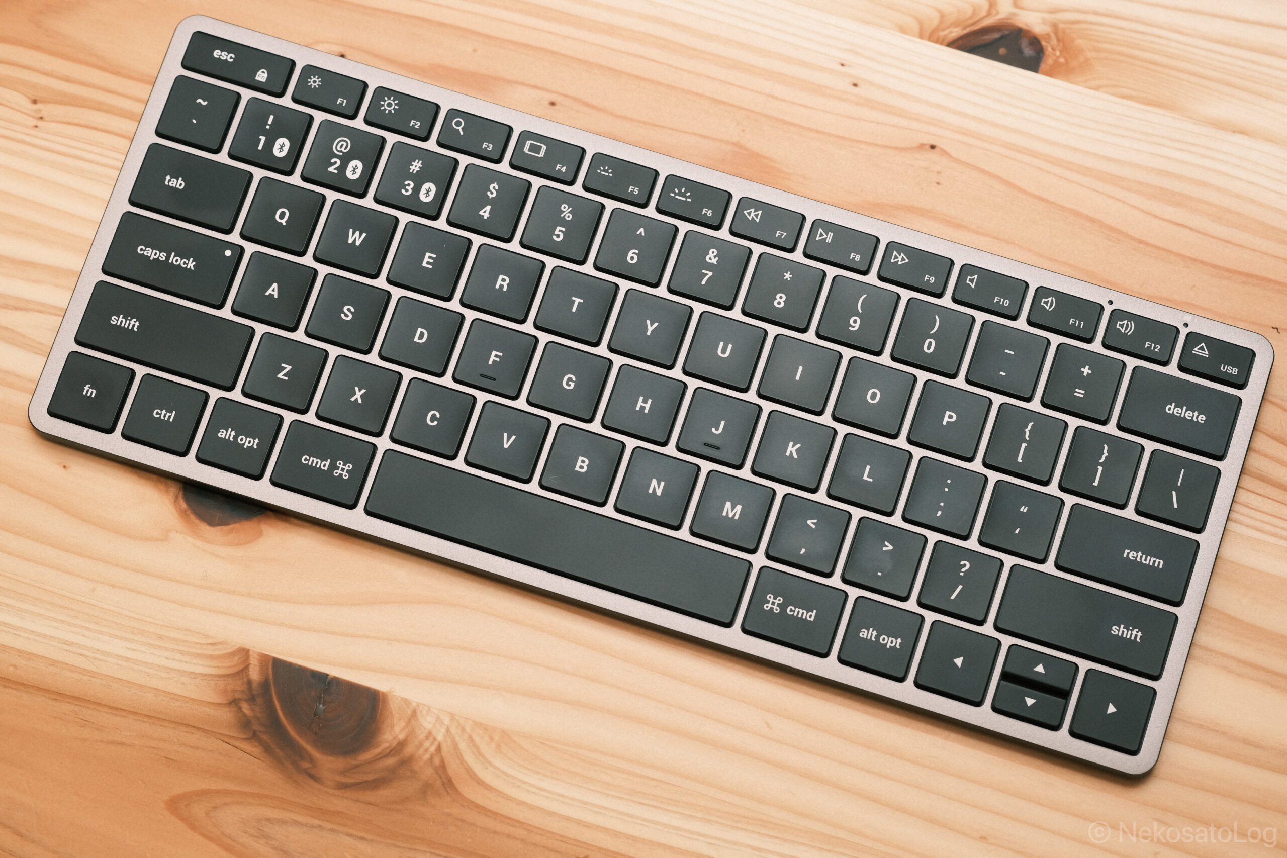 Slim X1 Bluetooth Backlit Keyboard | Satechi - Apple and PC