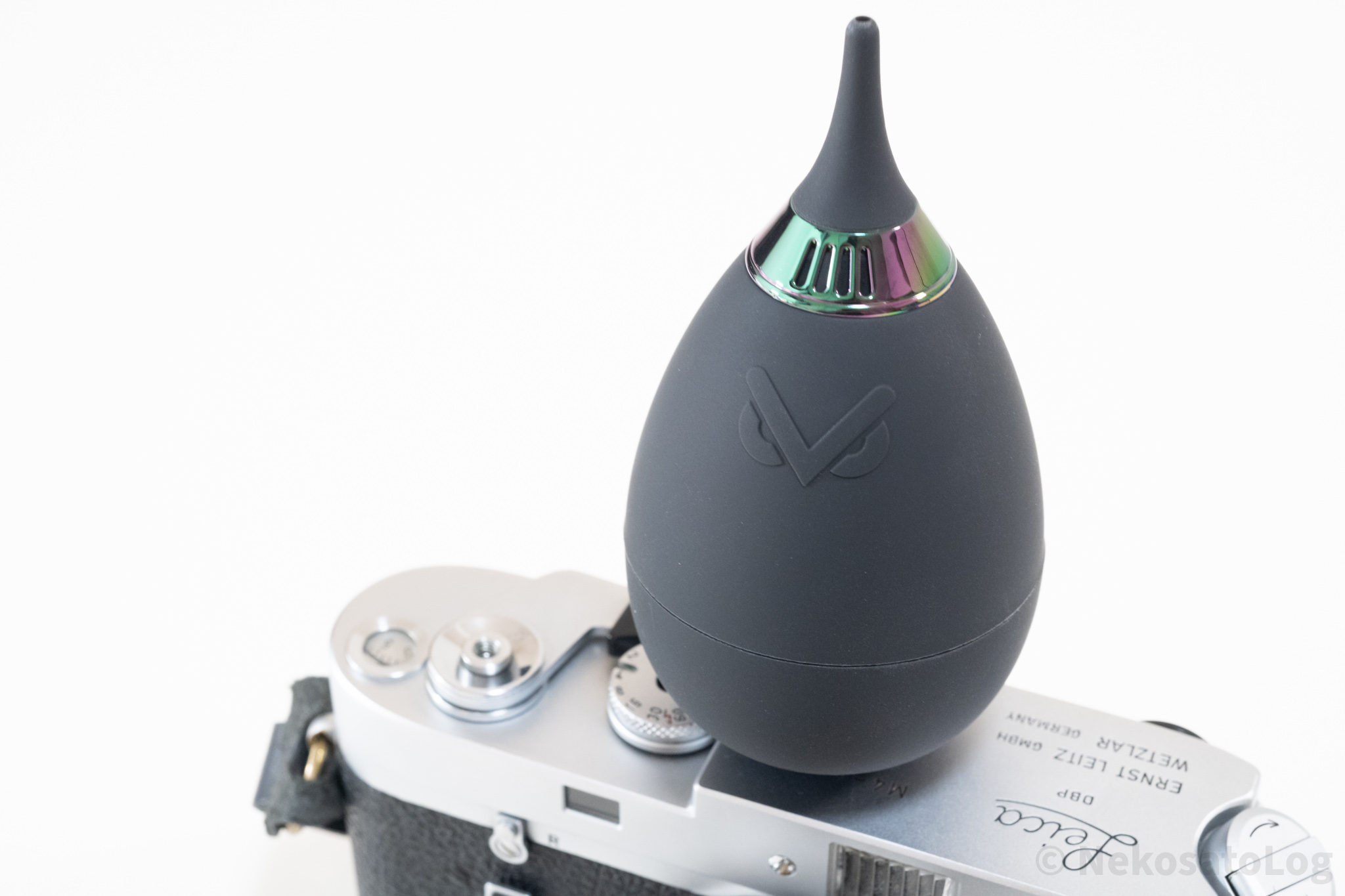 レビュー VSGO エアーブロアー：ノズル柔らかで安全に掃除が出来る！自立で立つことも出来るよ NekosatoLog