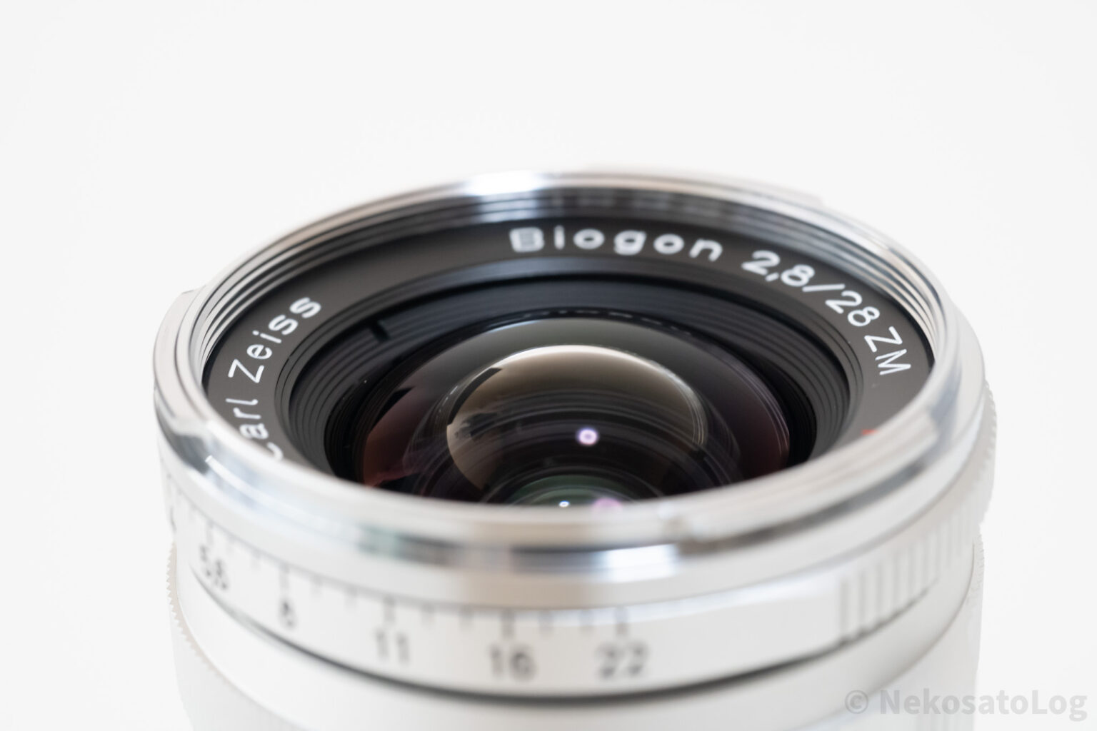COMME NEUF avec capot ] Carl Zeiss Biogon T 28 mm F2,8 ZM